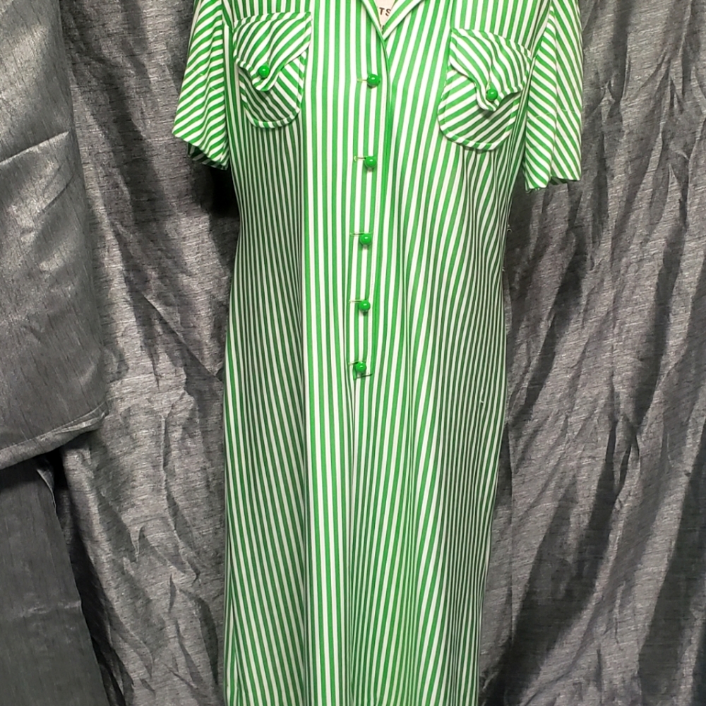 Alfred Weber dress 👗 short sleeve, green and white, Large